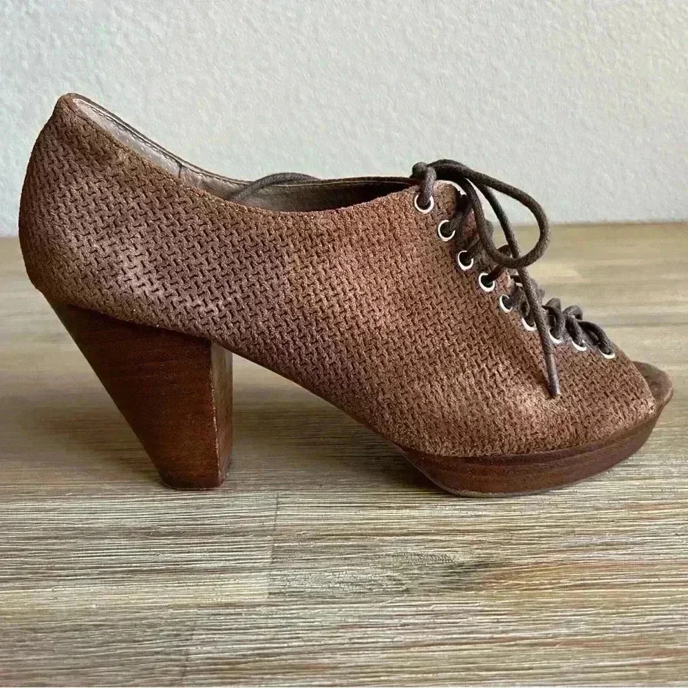 Jeffrey Campbell Anthropology Roosevelt Cone Heel Women’s Size 8 Brown Suede